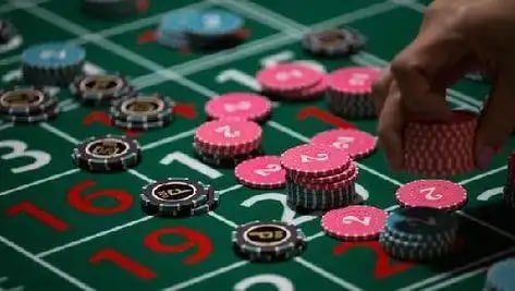 Antarmuka jadwal pasar ril138 menampilkan waktu pembukaan meja dan zona waktu lokal